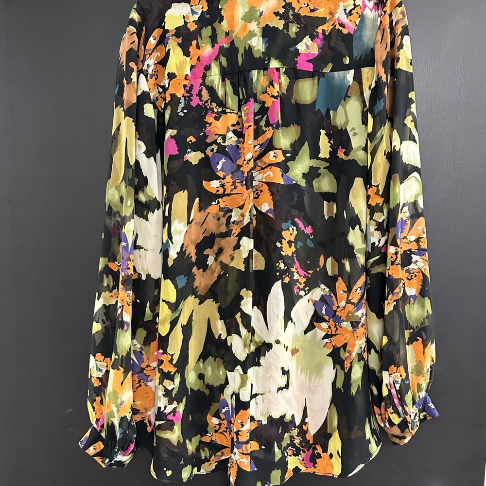 CAbi floral button blouse